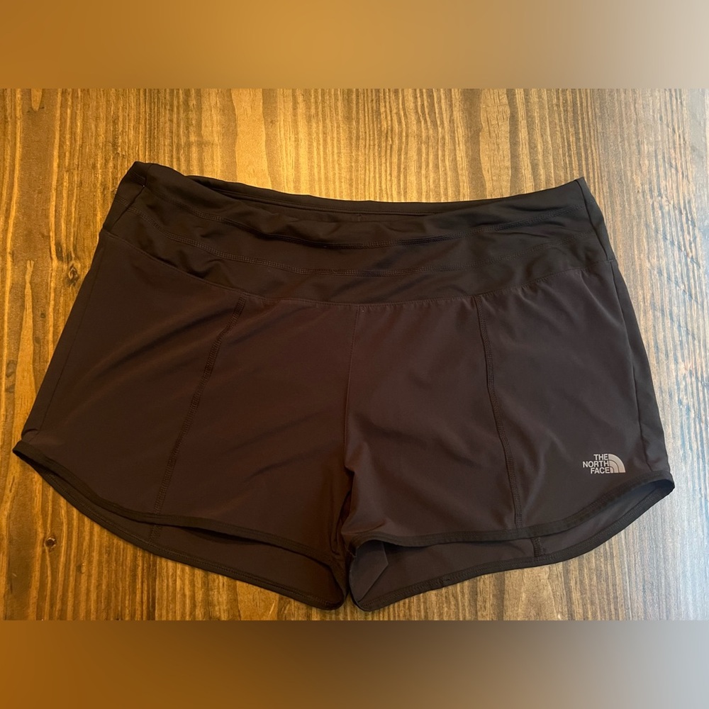 North Face black shorts - XL